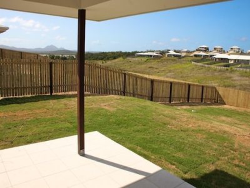 14 Falcon Crest, Zilzie QLD 4710