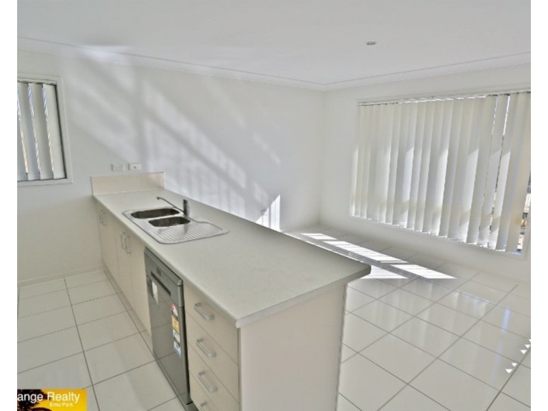 8 Waterpark Drive, Mulambin QLD 4703