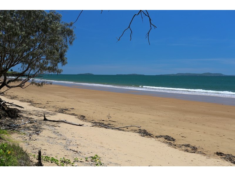 16 Oak Street, Emu Park QLD 4710