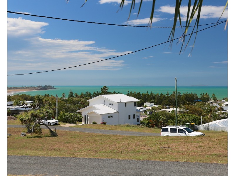 16 Bright Street, Emu Park QLD 4710