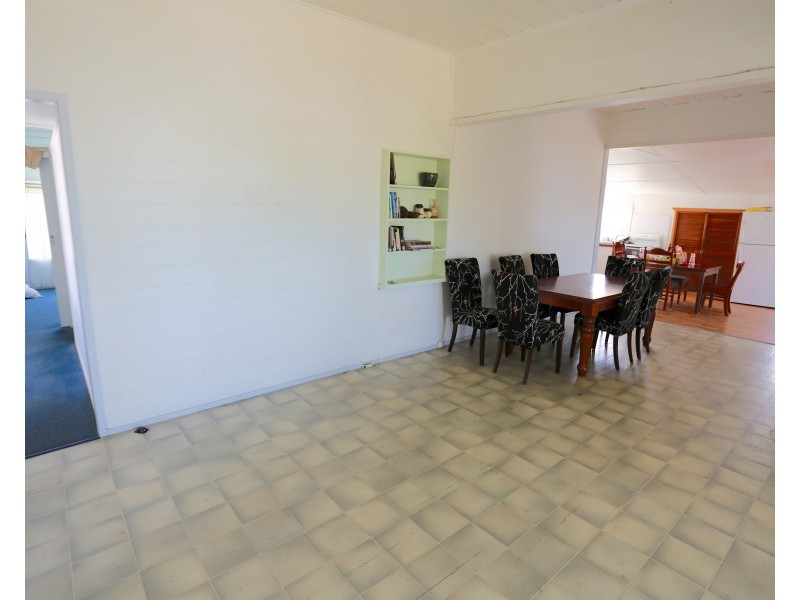 16 Bright Street, Emu Park QLD 4710