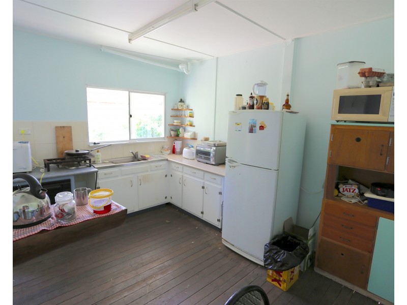 16 Bright Street, Emu Park QLD 4710
