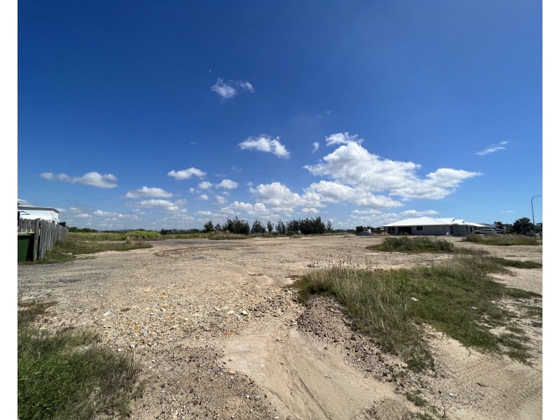 74 Amalfi Drive, Zilzie QLD 4710