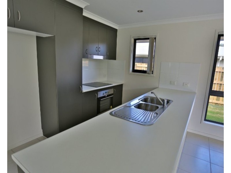 30 Beachside Circuit, Mulambin QLD 4703