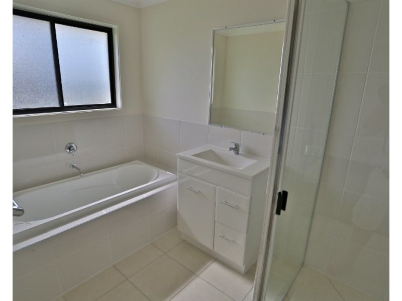 30 Beachside Circuit, Mulambin QLD 4703