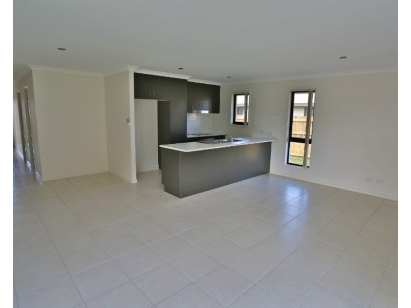 30 Beachside Circuit, Mulambin QLD 4703