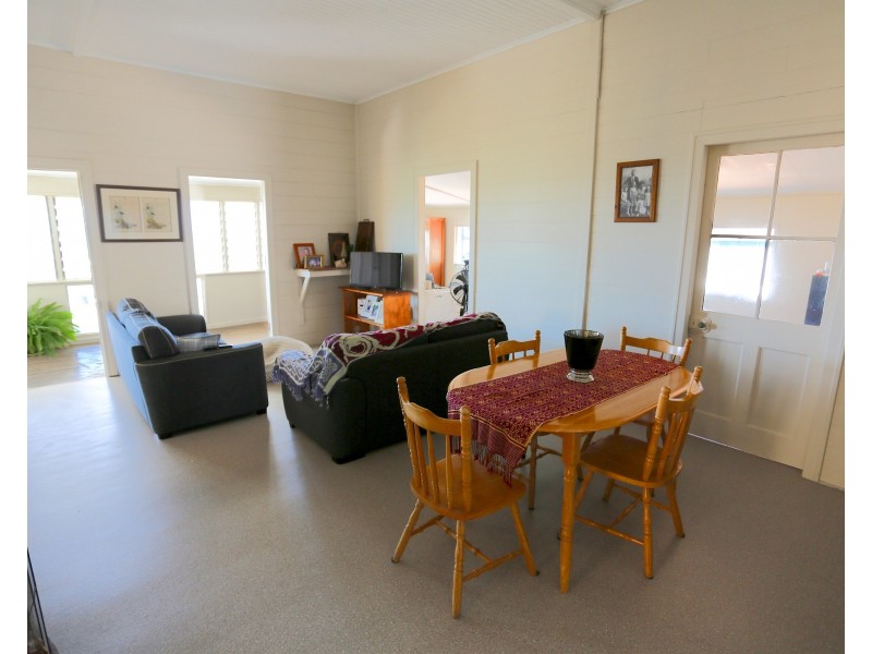 7 Bright Street, Emu Park QLD 4710