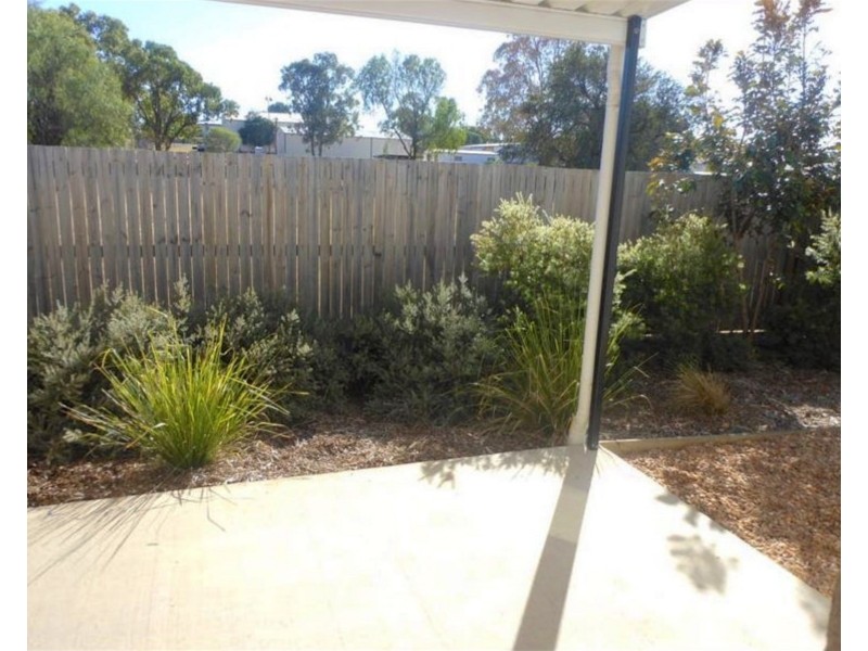 8/47 McDonald Flat Road, Clermont QLD 4721