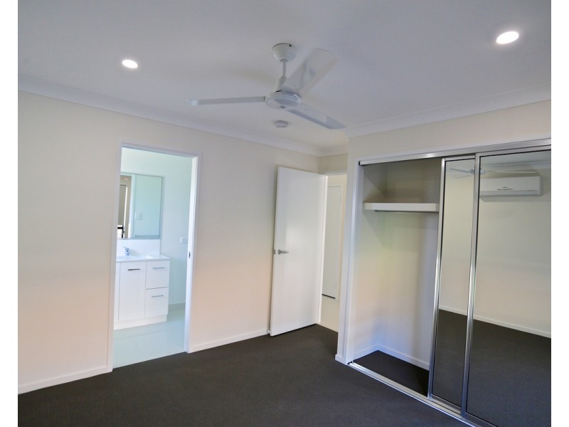 4 Ocean View Drive, Zilzie QLD 4710