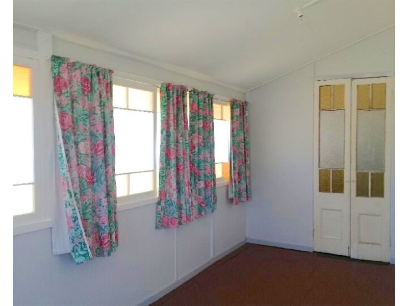 19 Phillip Street, Emu Park QLD 4710