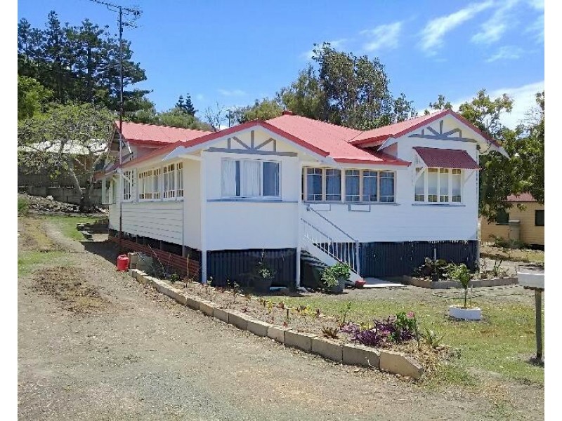 19 Phillip Street, Emu Park QLD 4710