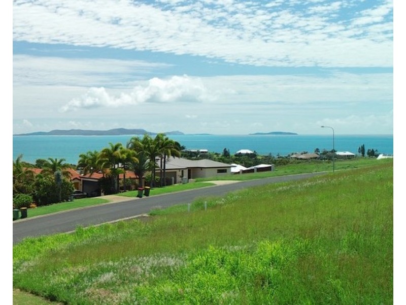 16 Paradise Way, Emu Park QLD 4710