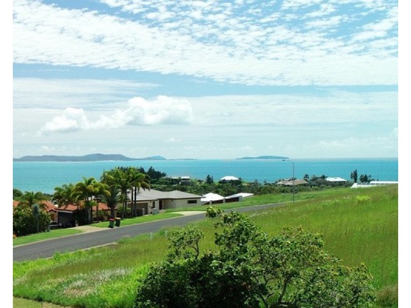 16 Paradise Way, Emu Park QLD 4710