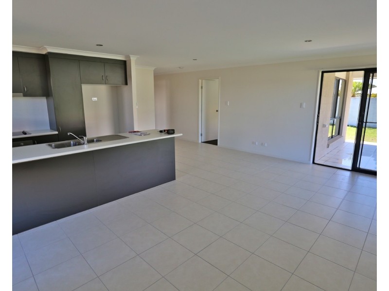 65 Monaco Drive, Zilzie QLD 4710