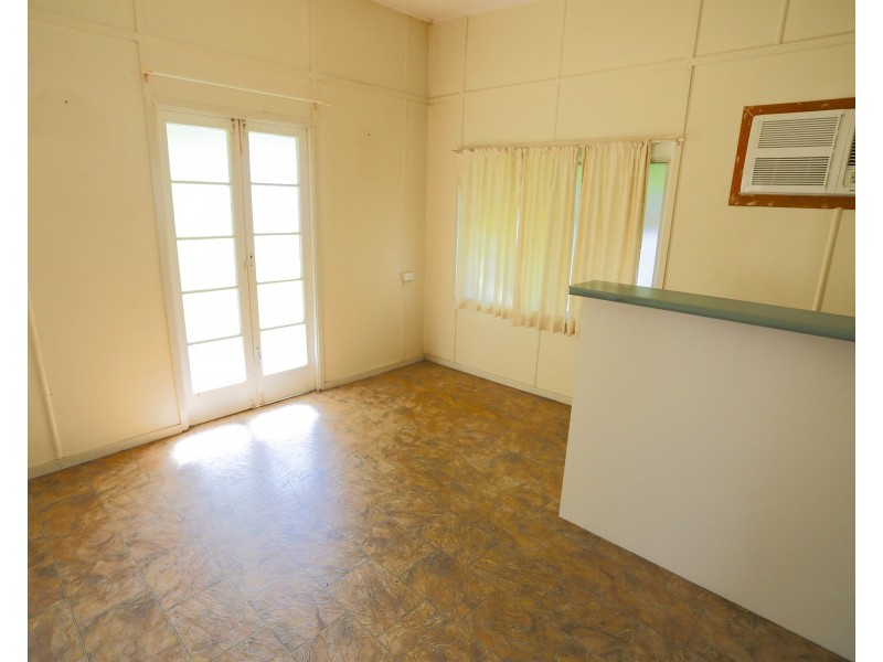 20 Meadow Street, Keppel Sands QLD 4702