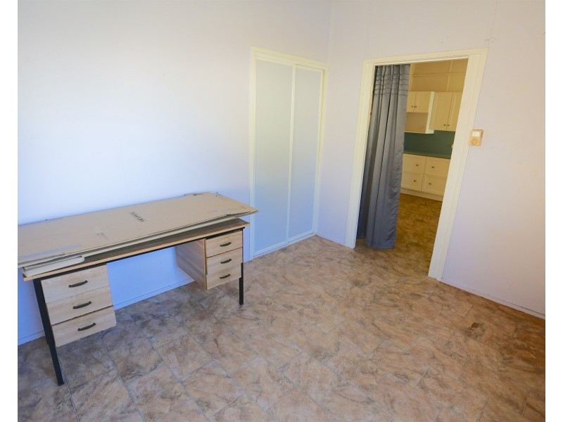 20 Meadow Street, Keppel Sands QLD 4702