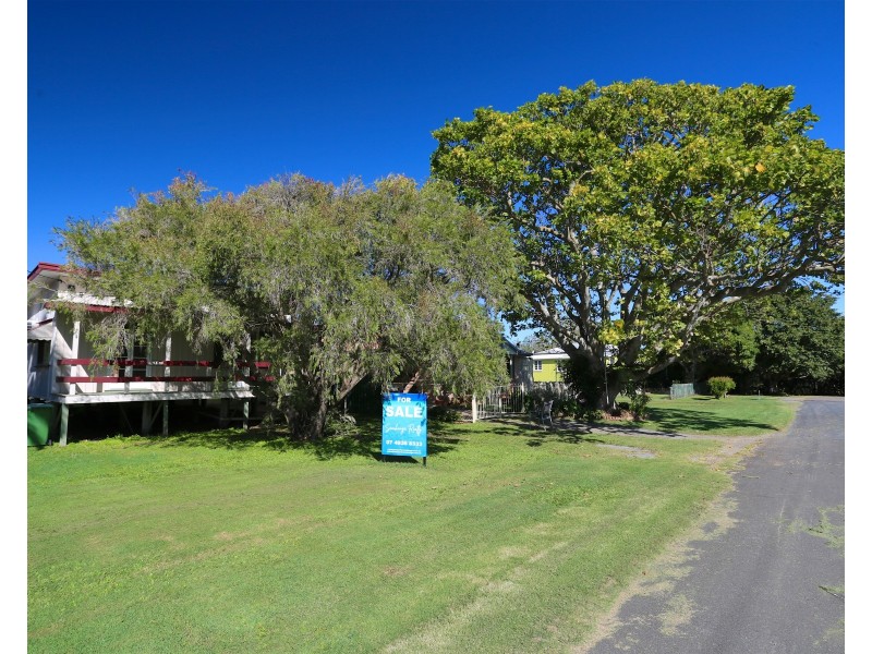 20 Meadow Street, Keppel Sands QLD 4702