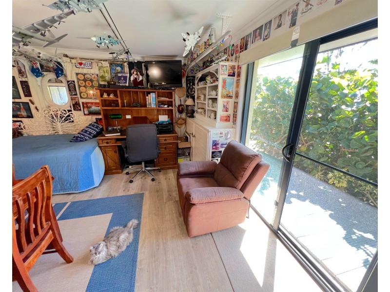 5 Cocoanut Point Drive, Zilzie QLD 4710