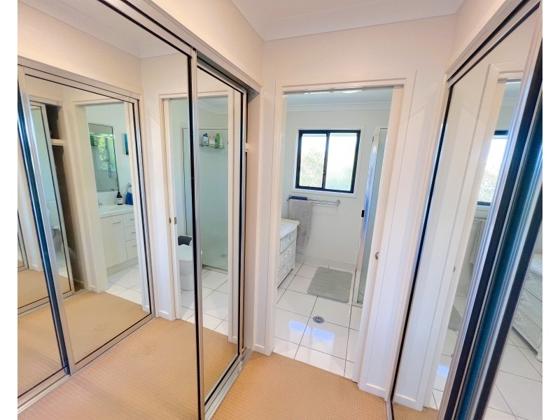 5 Cocoanut Point Drive, Zilzie QLD 4710