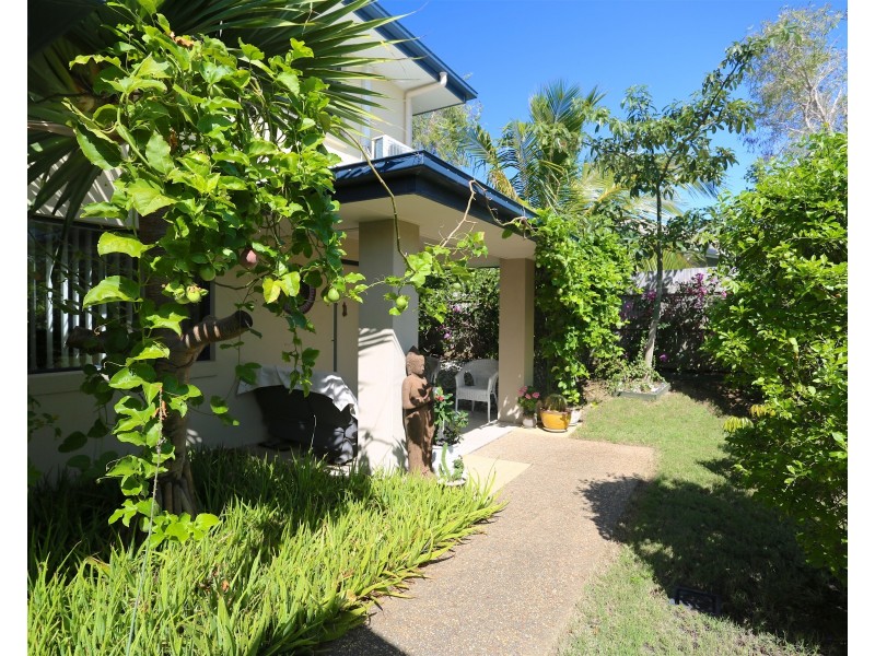 5 Cocoanut Point Drive, Zilzie QLD 4710