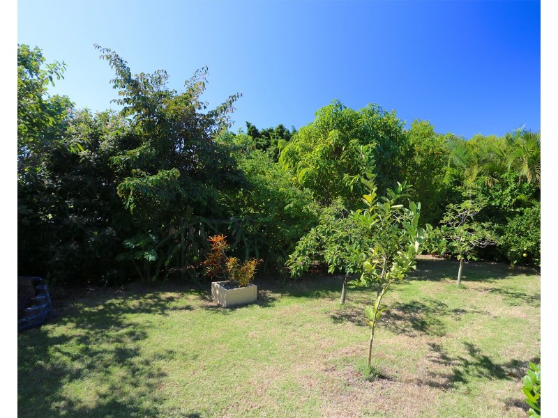 5 Cocoanut Point Drive, Zilzie QLD 4710