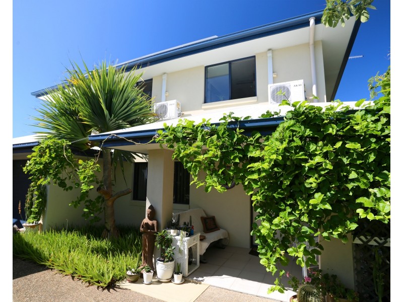 5 Cocoanut Point Drive, Zilzie QLD 4710