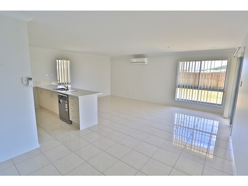 19 Beachside Circuit, Mulambin QLD 4703