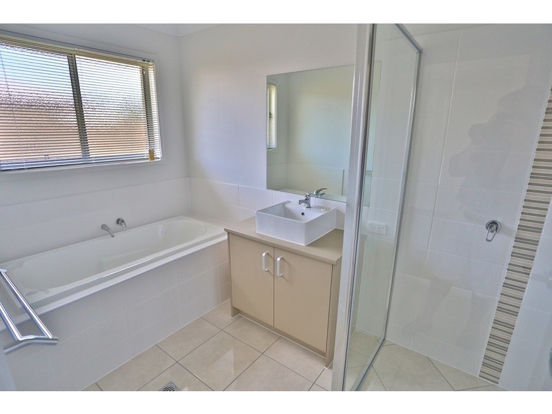 19 Beachside Circuit, Mulambin QLD 4703