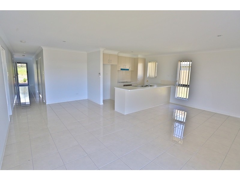 19 Beachside Circuit, Mulambin QLD 4703