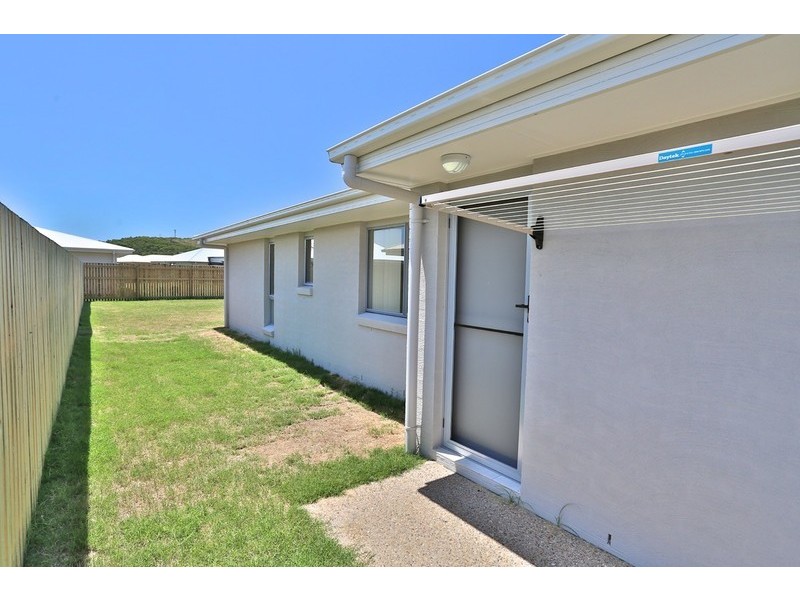 19 Beachside Circuit, Mulambin QLD 4703