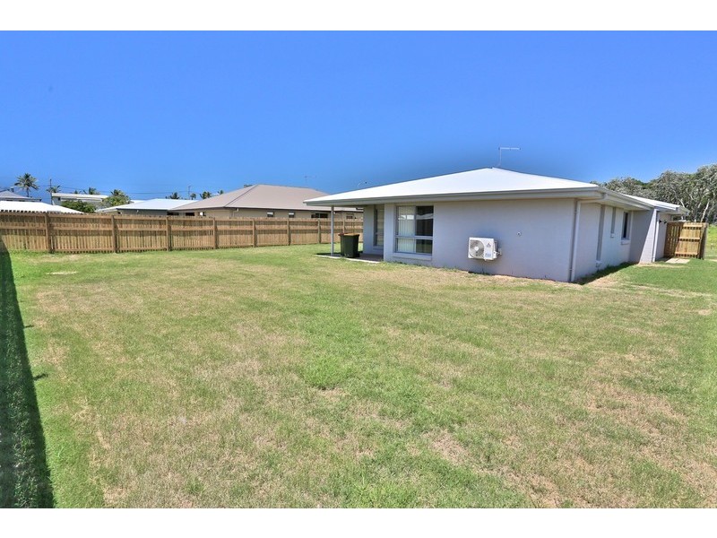 19 Beachside Circuit, Mulambin QLD 4703