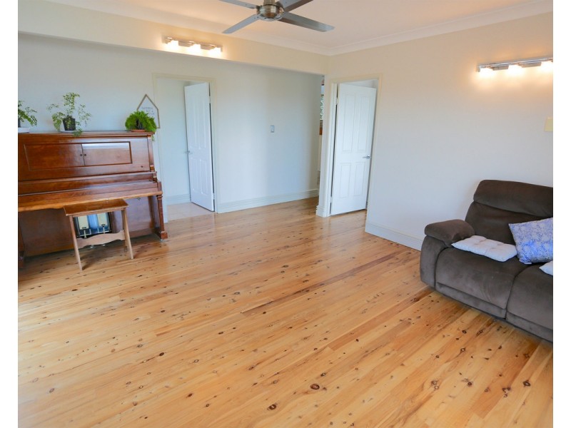 61 Poinciana Avenue, Taranganba QLD 4703