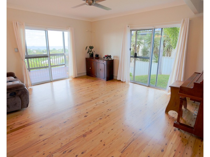 61 Poinciana Avenue, Taranganba QLD 4703