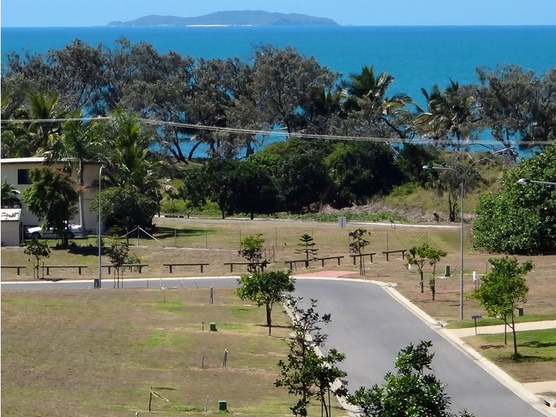 66 Marine Parade, Emu Park QLD 4710