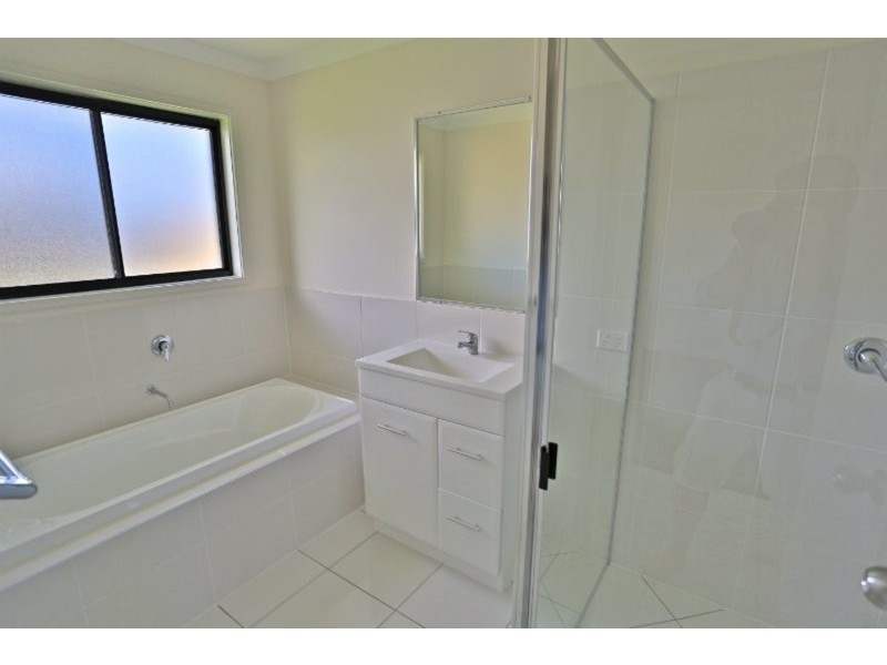 13 Beachside Circuit, Mulambin QLD 4703