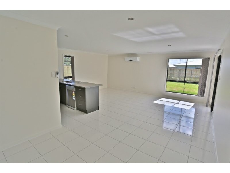 13 Beachside Circuit, Mulambin QLD 4703