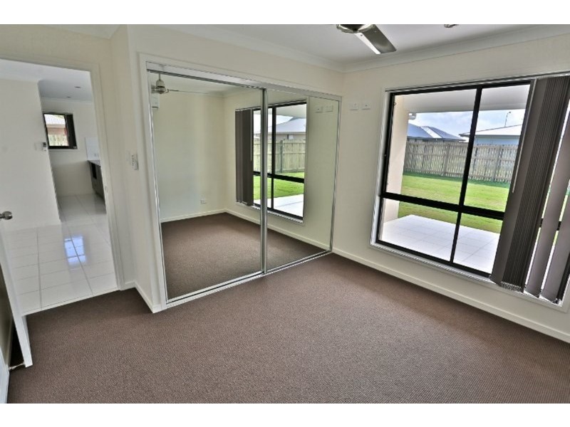 13 Beachside Circuit, Mulambin QLD 4703