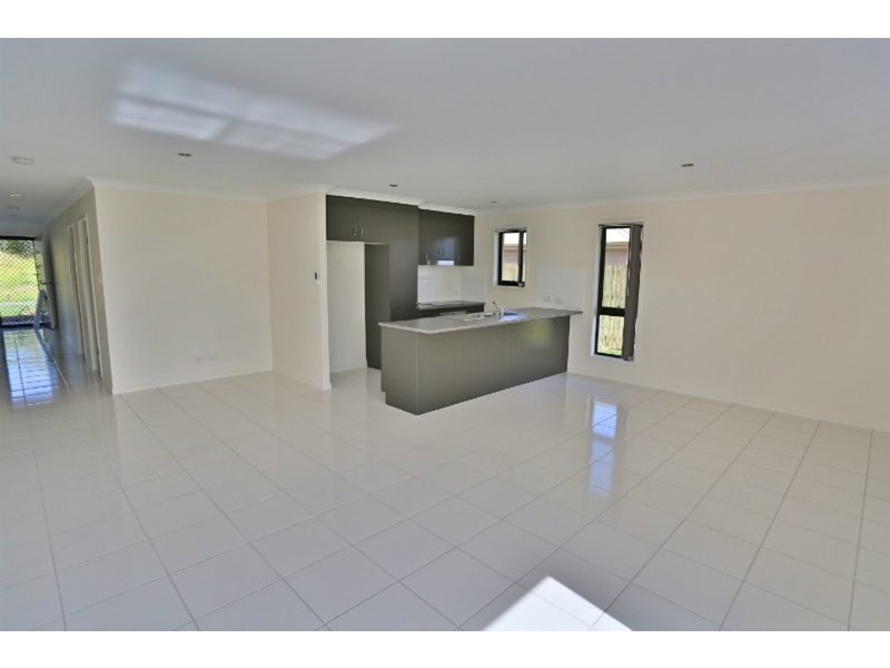 13 Beachside Circuit, Mulambin QLD 4703