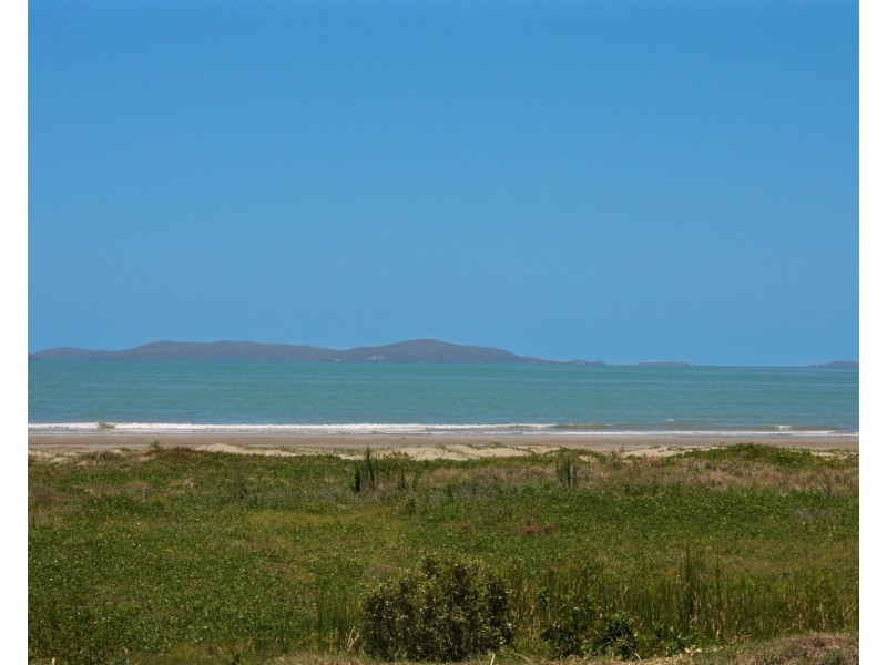 67/946 Scenic Highway, Kinka Beach QLD 4703