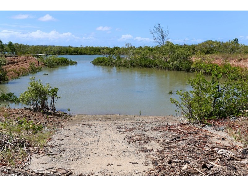 90 Hoys Road, Coowonga QLD 4702