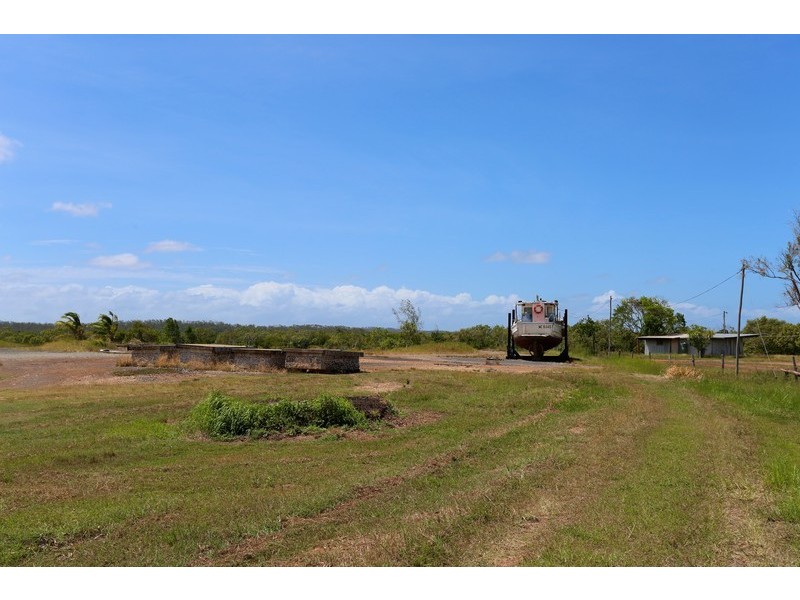 90 Hoys Road, Coowonga QLD 4702