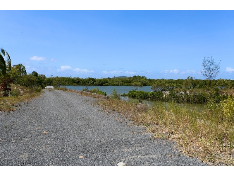 90 Hoys Road, Coowonga QLD 4702