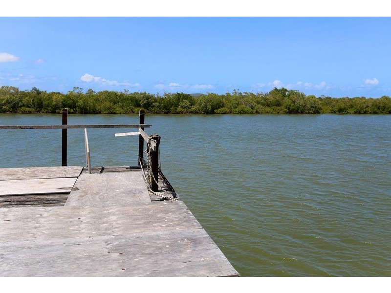 90 Hoys Road, Coowonga QLD 4702