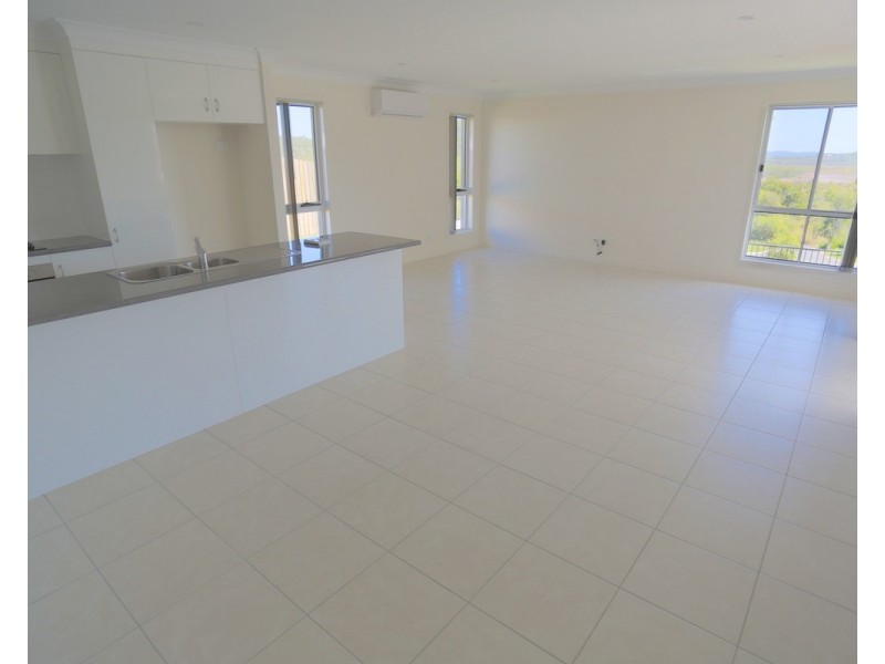 7 Ocean View Drive, Zilzie QLD 4710