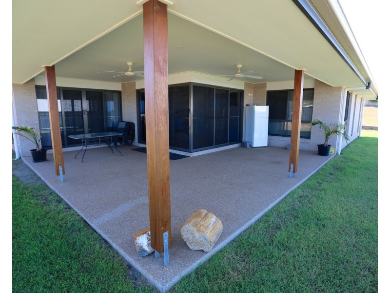 20 Albemarle Street, Emu Park QLD 4710