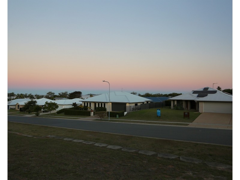 20 Albemarle Street, Emu Park QLD 4710