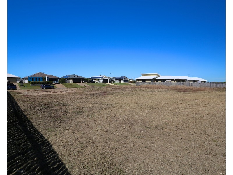 96 Amalfi Drive, Zilzie QLD 4710