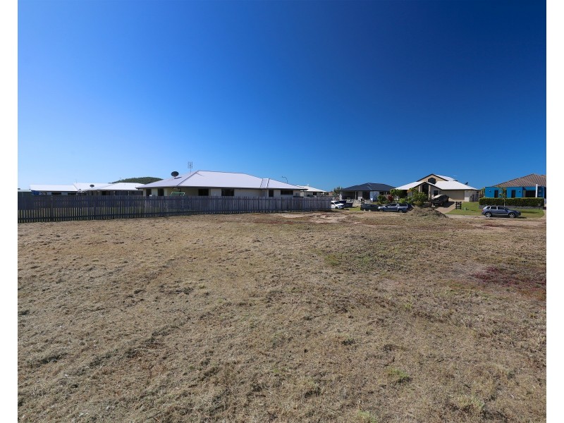 96 Amalfi Drive, Zilzie QLD 4710