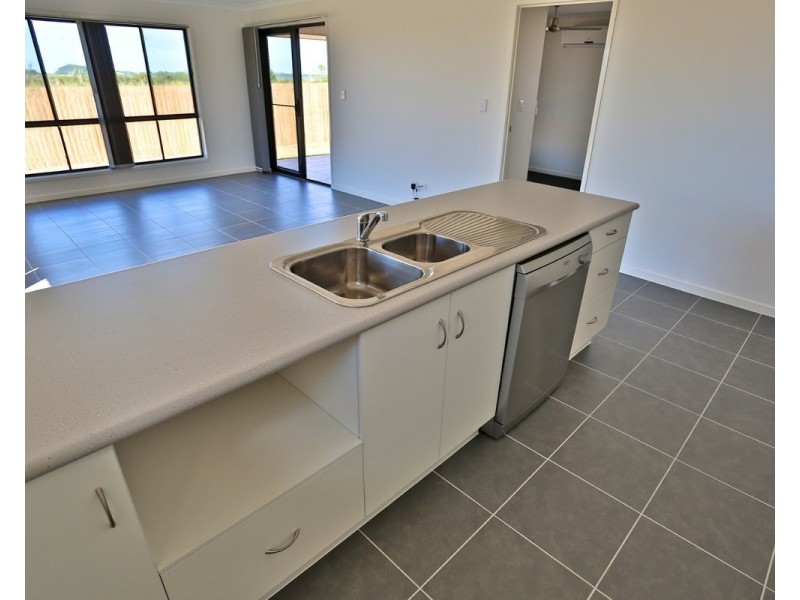 25 Timbers Beach Road, Zilzie QLD 4710