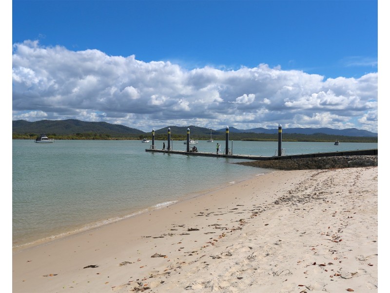 25 Timbers Beach Road, Zilzie QLD 4710